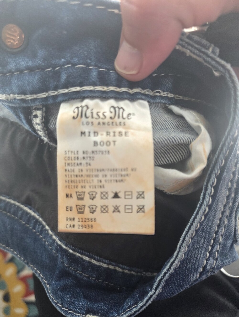 Miss Me Jeans 29 Mid Rise Boot M3793B Inseam 34 Embellished - Picture 3 of 9